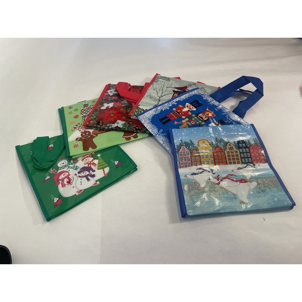 Lot of 6 Vintage Y2K Christmas Gift Bags Reusable new